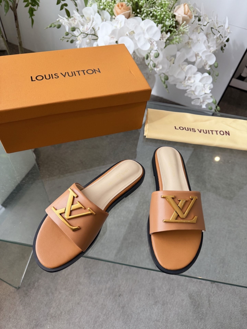l0vis Vvtt0n slippers